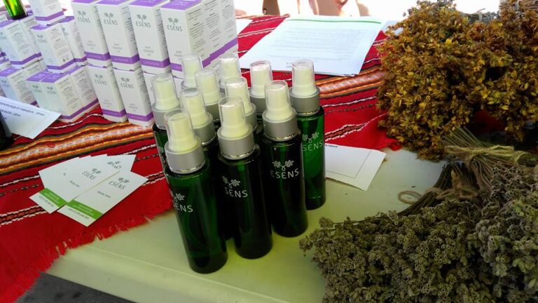 Есен с мирис на лавандула