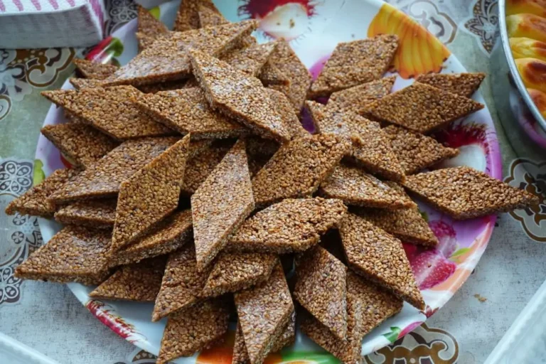 Леля Ленче – майсторката на сусамки от Плевун