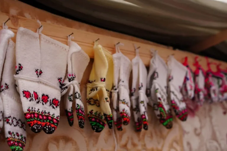 Рибново – голямото, живо село, кацнало на ръбчето на Родопите